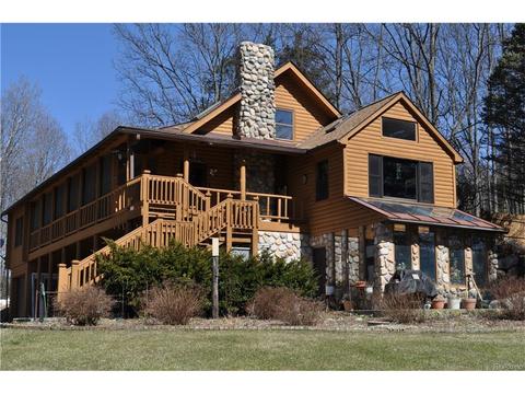 7335 Richardson Rd, Howell, MI 48843 photo 1