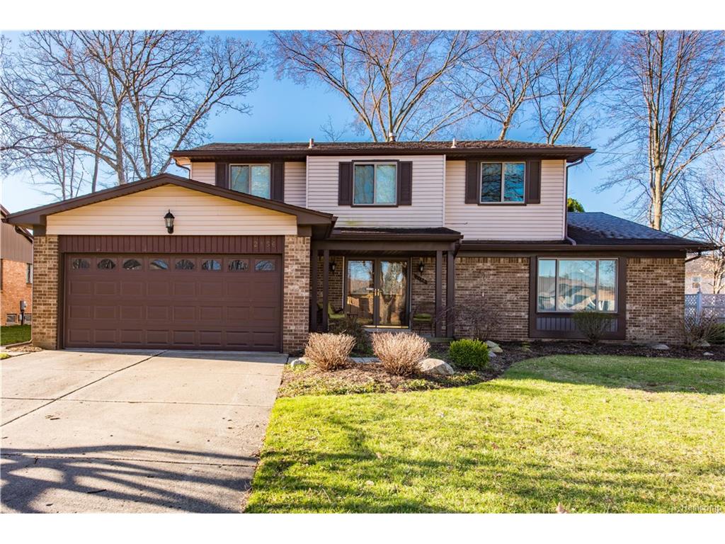 2156 Michele Dr, Troy, MI 48085 photo 1