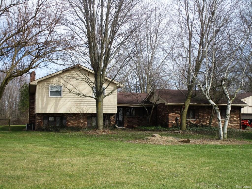 12310 Burns Rd, Carleton, MI 48117 photo 1