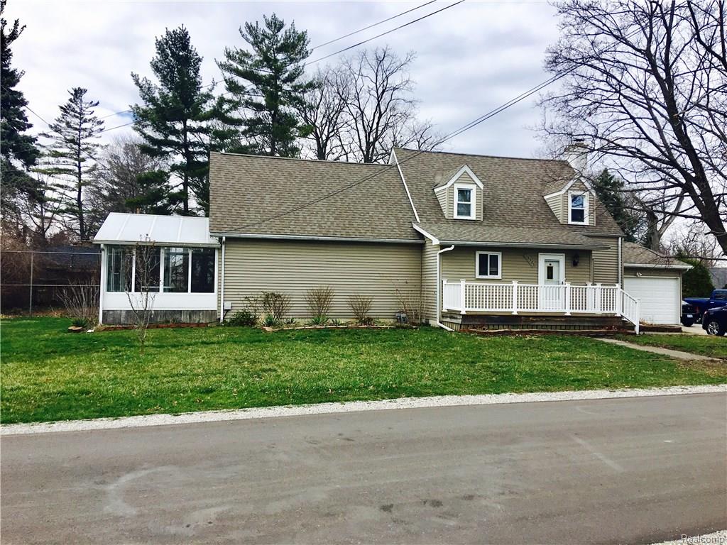 15525 Central Dr, Monroe Twp, MI 48161 photo 1
