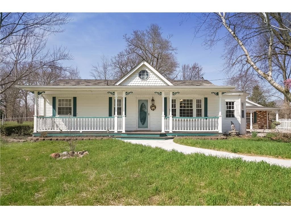 27740 Prescott St, Romulus, MI 48174 photo 1