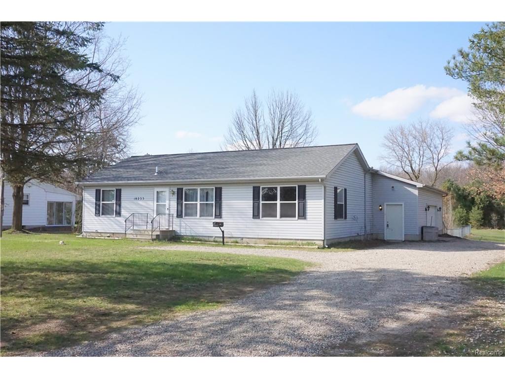 10233 E Mount Morris, Davison, MI 48423 photo 1