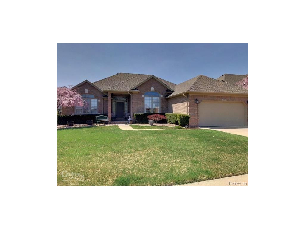 46353 Riverwoods Dr, Macomb, MI 48044 photo 1