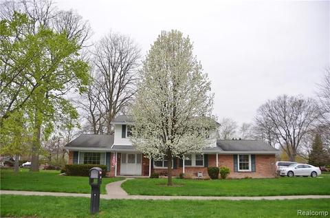 8475 Burning Bush Rd, Grosse Ile, MI 48138 photo 1