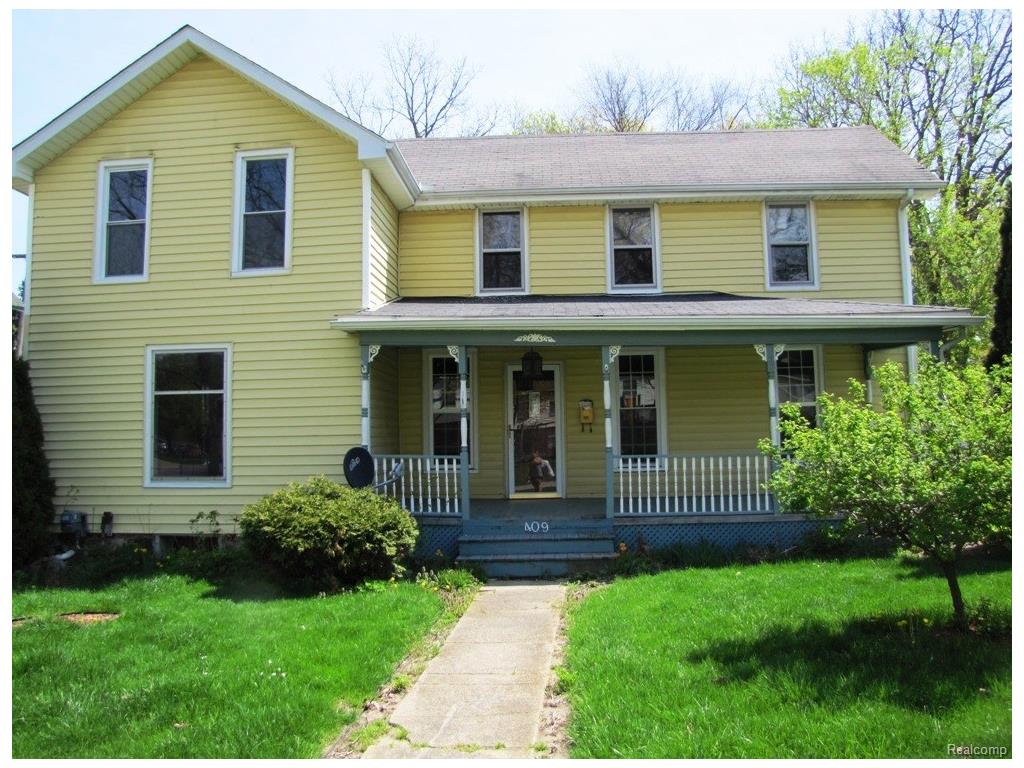 409 Fleming St, Howell, MI 48843 photo 1