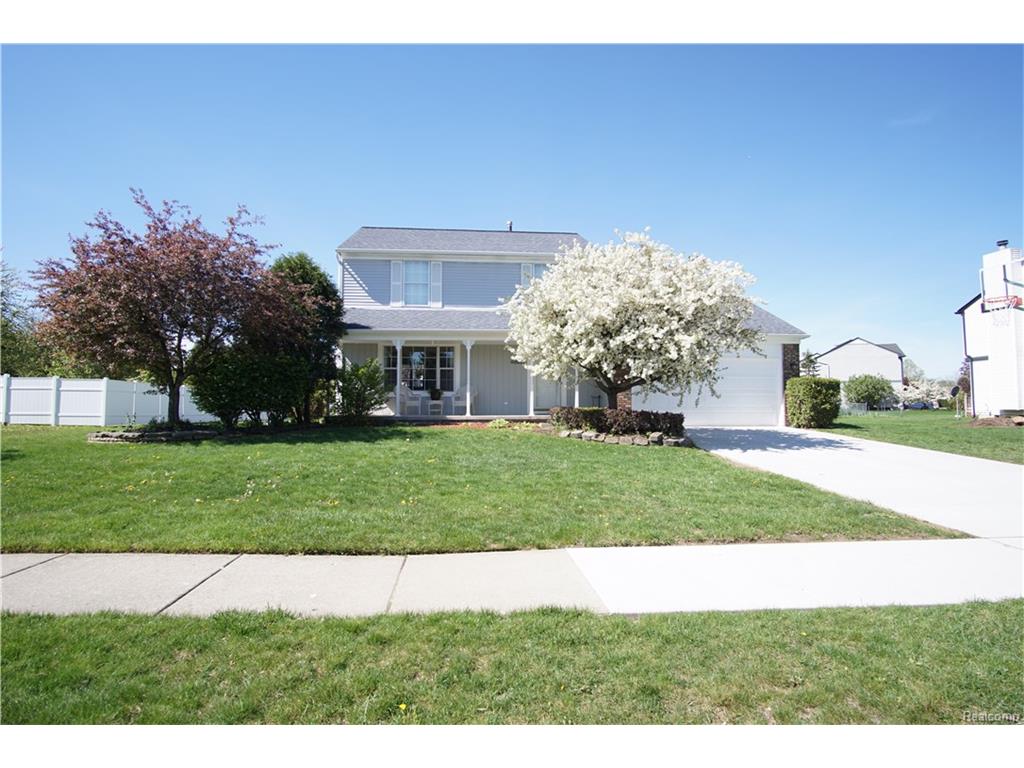 38637 Covington Dr, Wayne, MI 48184 photo 1