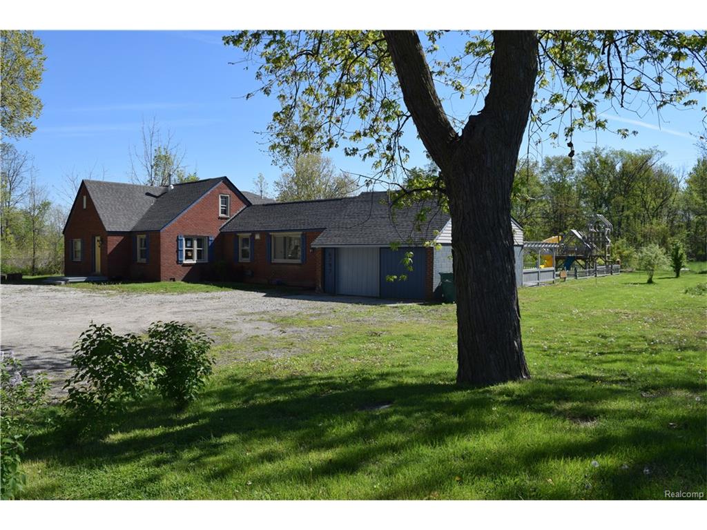 6797 Homefield St, Romulus, MI 48174 photo 1