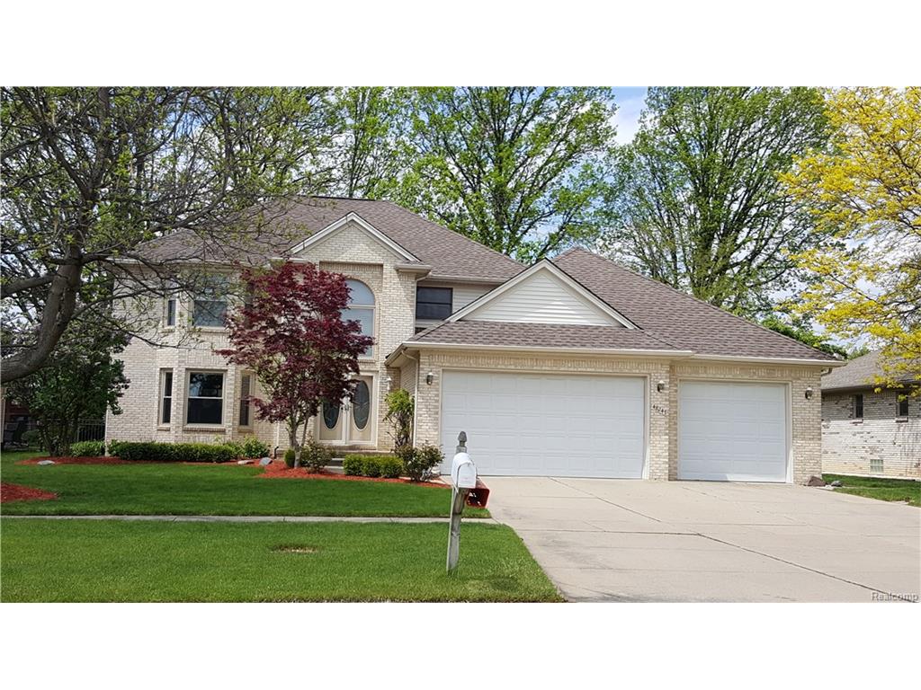 48247 Valley Forge Dr, Macomb, MI 48044 photo 1