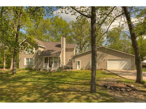 473 E Barron Rd, Howell, MI 48855 photo 1