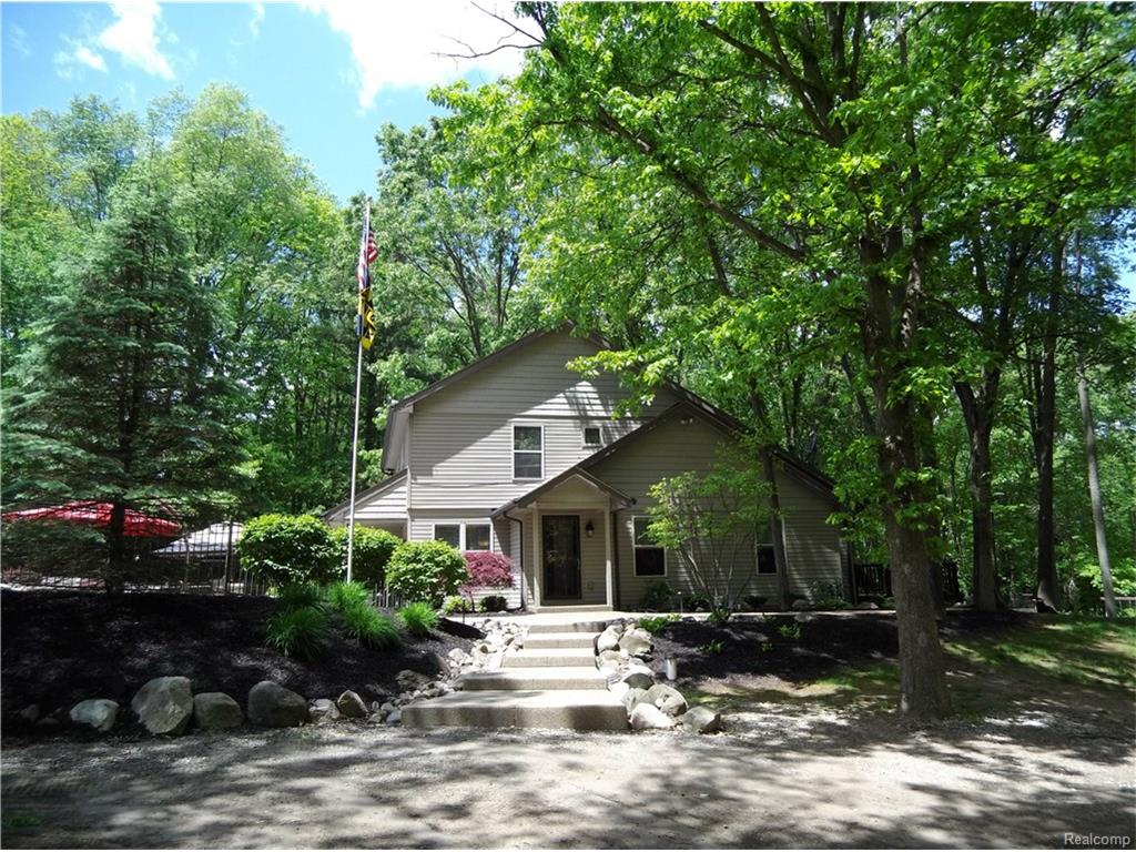 5100 Brady Rd, Howell, MI 48843 photo 1