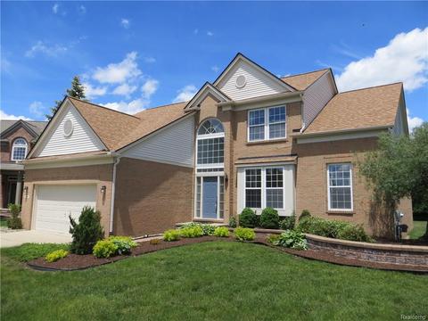 380 Falling Brook Dr, Troy, MI 48098 photo 1
