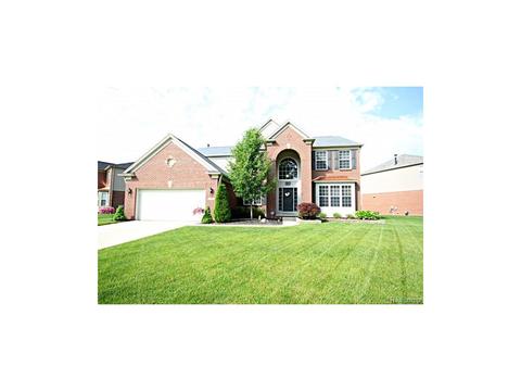 48867 Tanglewood Dr, Macomb, MI 48044 photo 1