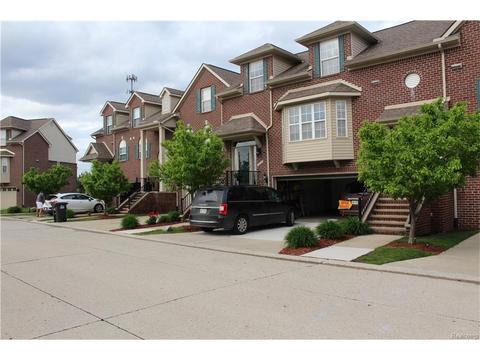 13159 Golf Pointe Dr, Taylor, MI 48180 photo 1