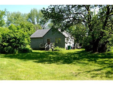 10280 Wayne Rd, Romulus, MI 48174 photo 1
