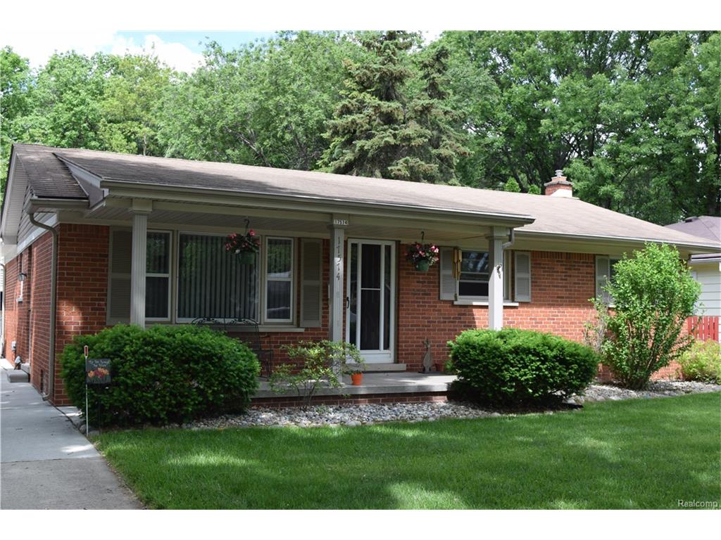 17574 Kennebec St, Riverview, MI 48193 photo 1