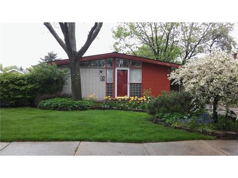 333 Burtman Dr, Troy, MI 48083 photo 1