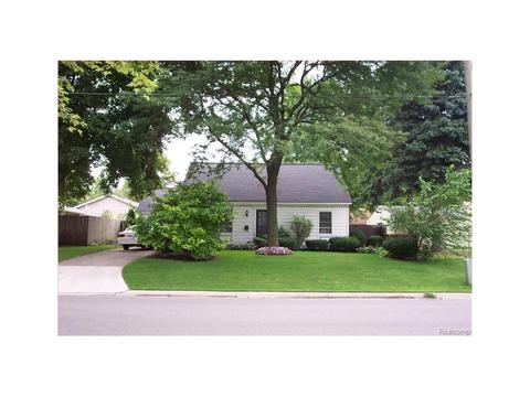 714 N 9th St, Saint Clair, MI 48079 photo 1