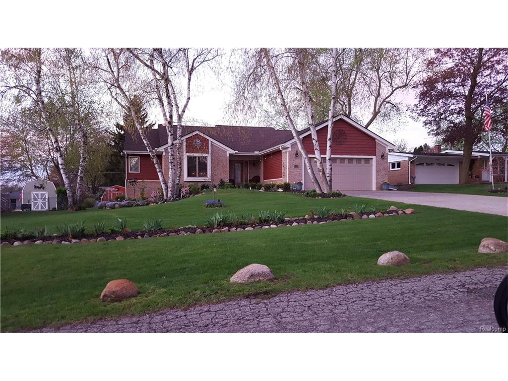 8097 Casa Mia Dr, White Lake, MI 48386 MLS 217052215