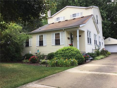281 School Ave, Clawson, MI 48017 photo 1