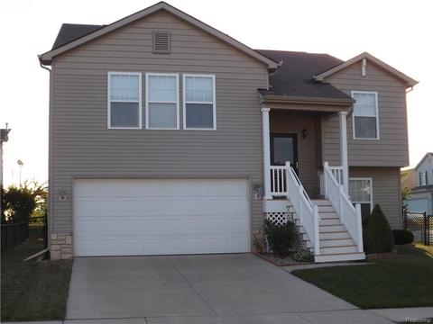 2887 Au Gres River Dr, Fowlerville, MI 48836 photo 1