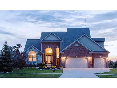 9074 Copper Ridge Dr, Davison, MI 48423 photo 1