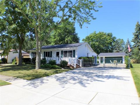 792 Robertson Dr, Brighton, MI 48116 photo 1