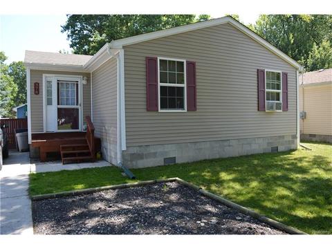 378 Center St, Algonac, MI 48001 photo 1