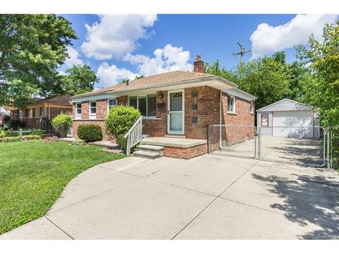 4221 Adams Cir, Wayne, MI 48184 photo 1