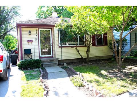2147 Leitch Rd, Ferndale, MI 48220 photo 1