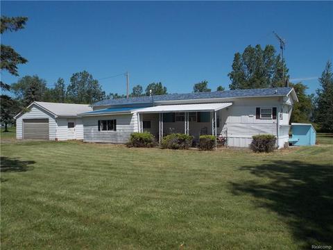 475 E Peck, Peck, MI 48466 photo 1