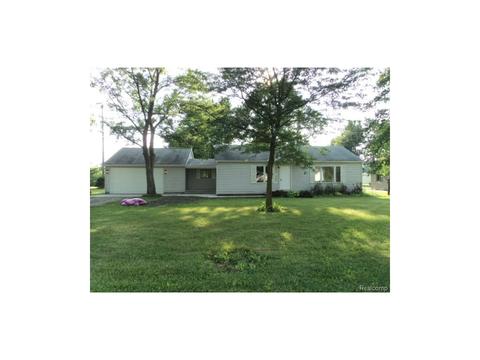 1184 Richman Rd, Saint Clair, MI 48079 photo 1