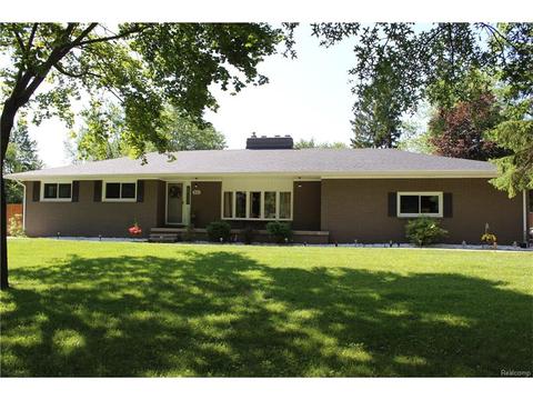 100 Albert Dr, Carleton, MI 48117 photo 1