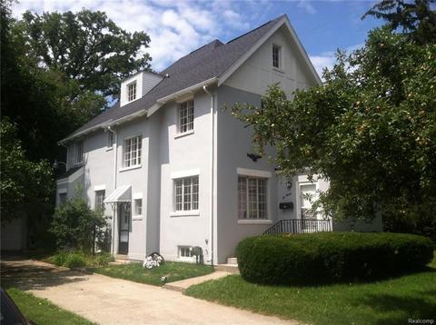 620 Maxine St, Flint, MI 48503 photo 1
