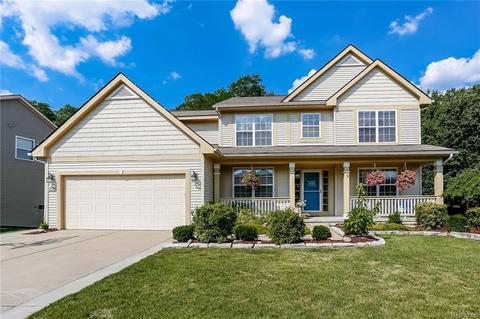 3033 Stillriver Dr, Howell, MI 48843 photo 1