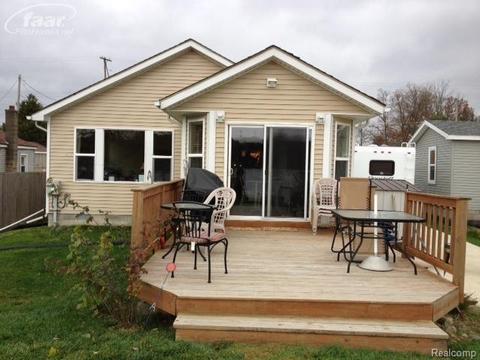 11501 Koth Dr, Linden, MI 48451 photo 1
