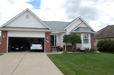 13929 Perry Pl, Riverview, MI 48193 photo 1