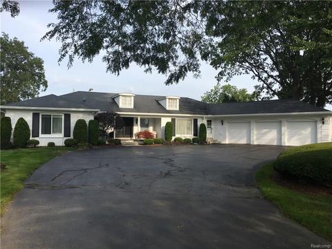 1535 River Rd, Saint Clair, MI 48079 photo 1