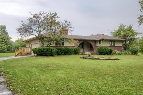 28081 Prescott St, Romulus, MI 48174 photo 1