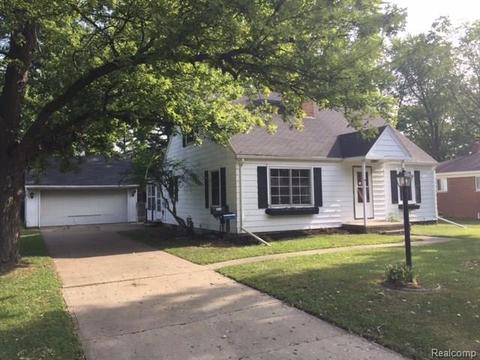 514 Benedict St, Saint Clair, MI 48079 photo 1