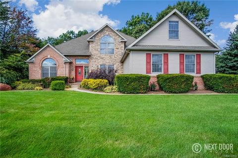 2800 Black Eagle Valley Dr, Howell, MI 48843 photo 1