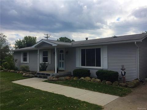 6506 E Allen Rd, Fenton, MI 48430 photo 1