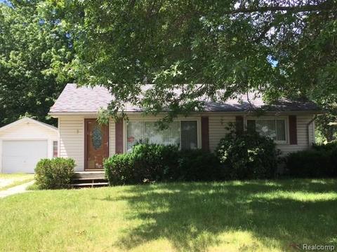1823 Washington St, Algonac, MI 48001 photo 1
