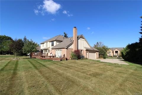 1885 Spiceway Dr, Troy, MI 48098 photo 1