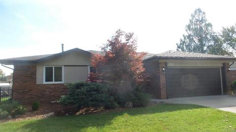 18159 Townsend Ct, Brownstown Twp, MI 48193 photo 1