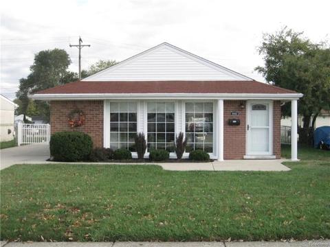 18063 Matthews St, Riverview, MI 48193 photo 1