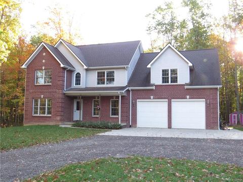 13102 Bilton Rd, Fenton, MI 48430 photo 1