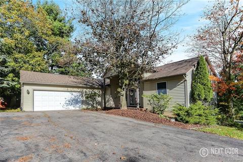 1122 Willow Ln, Howell, MI 48843 photo 1