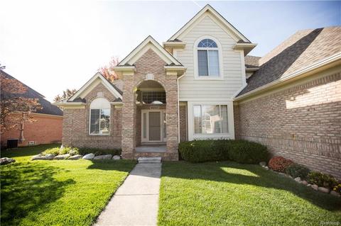 46707 Riverwoods, Macomb, MI 48044 photo 1