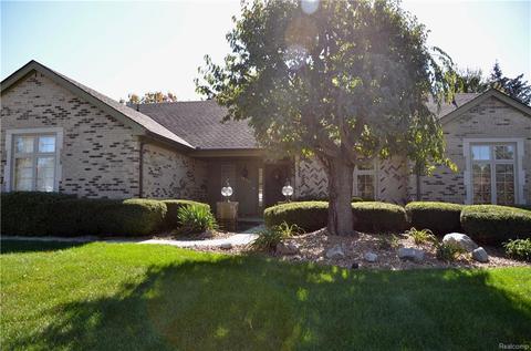 1277 Barton Way Dr, Troy, MI 48098 photo 1
