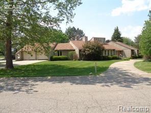 3113 Beech Tree Ln, Flushing, MI 48433 photo 1